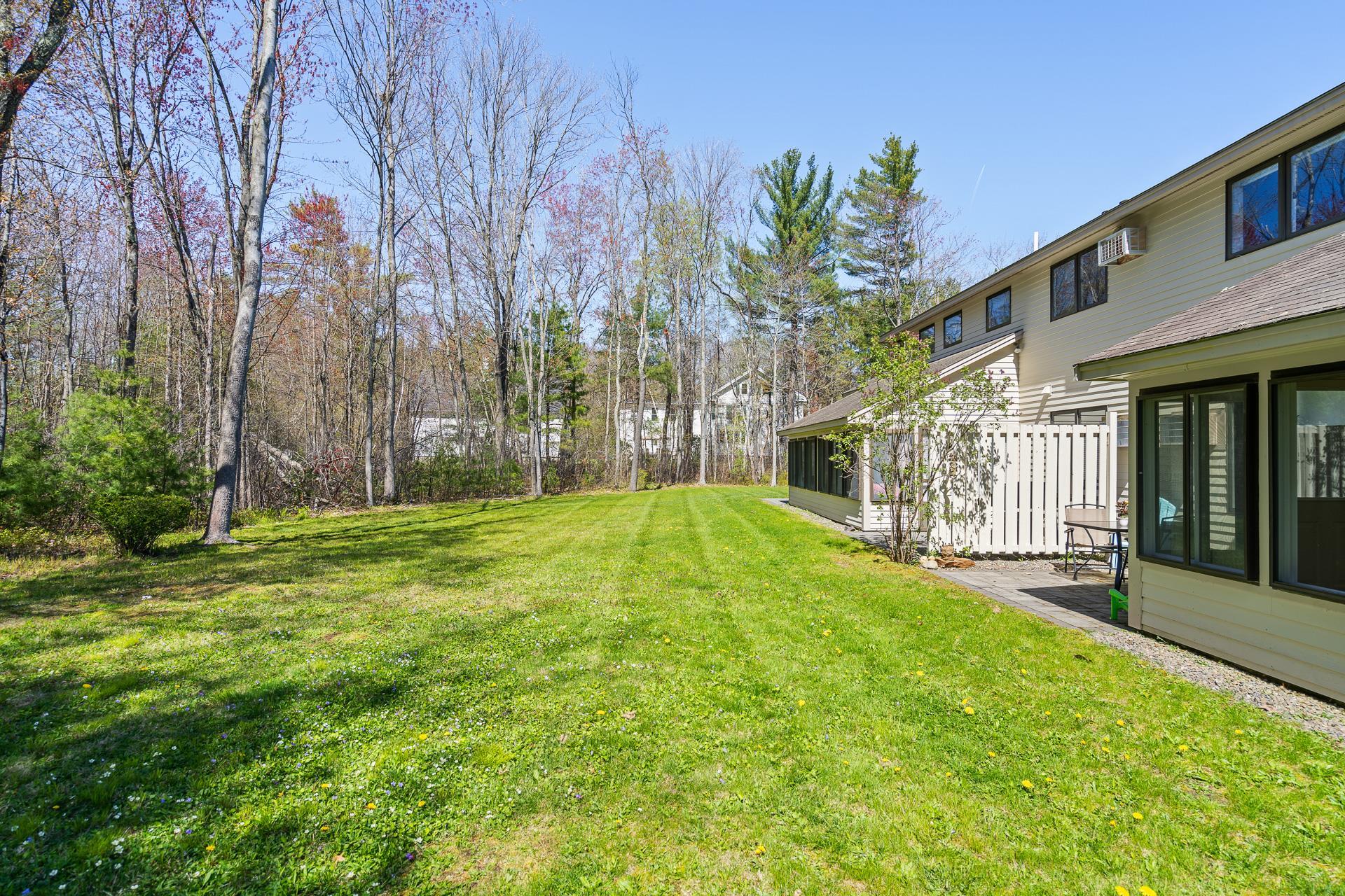 7 Lady Slipper Court Rochester, NH 03867 - Photo 4 of 33