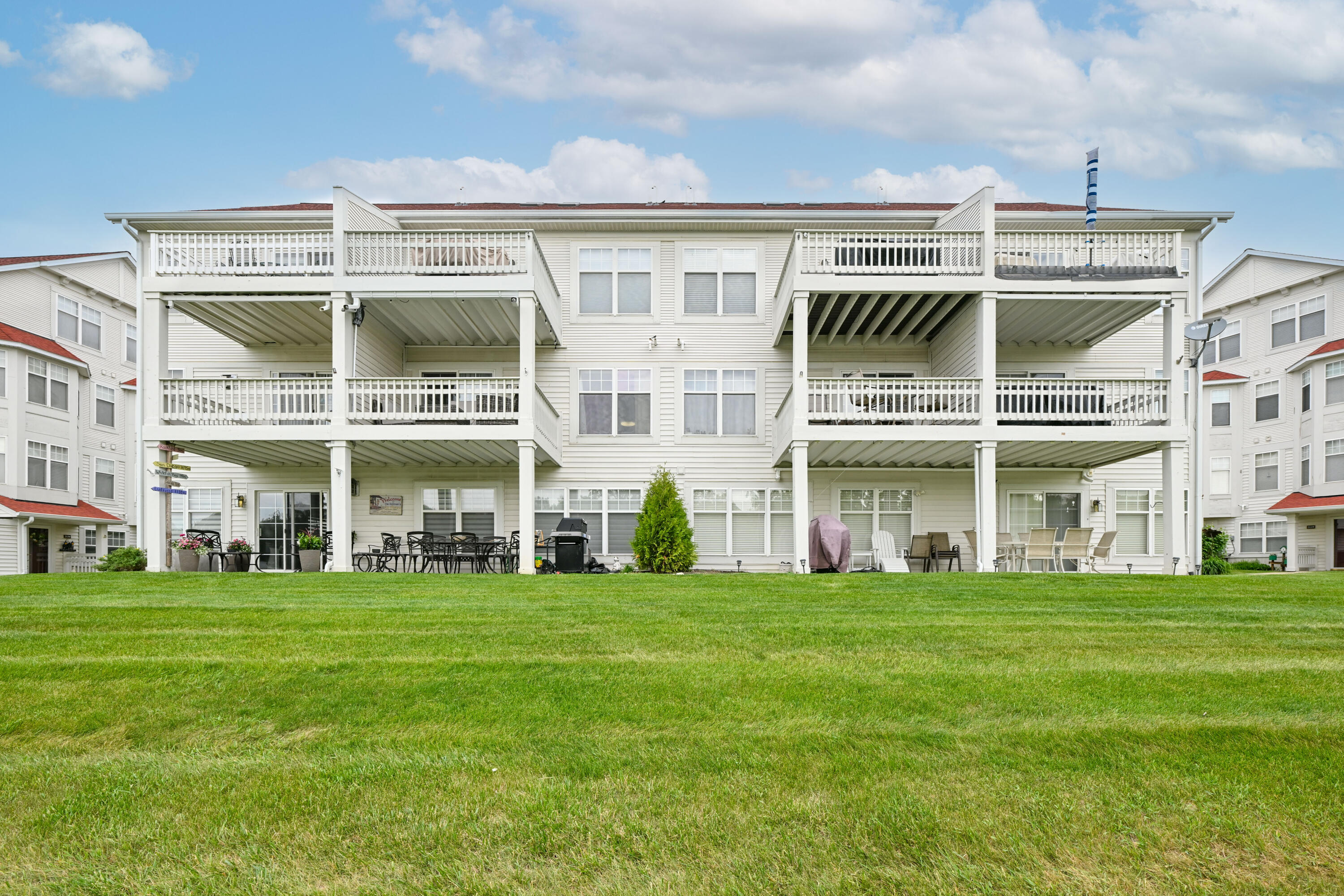 2126 Landings Lane Delavan, WI 53115 - Photo 29 of 47 View of Condo From Lakeside