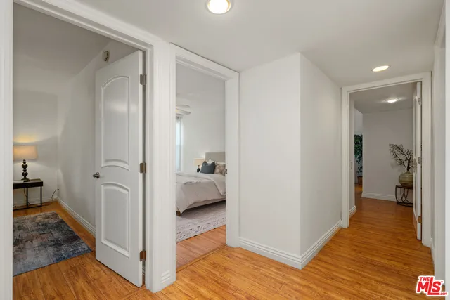 $799,000 | 4915 Tyrone Avenue, Unit 203, Sherman Oaks, CA 91423