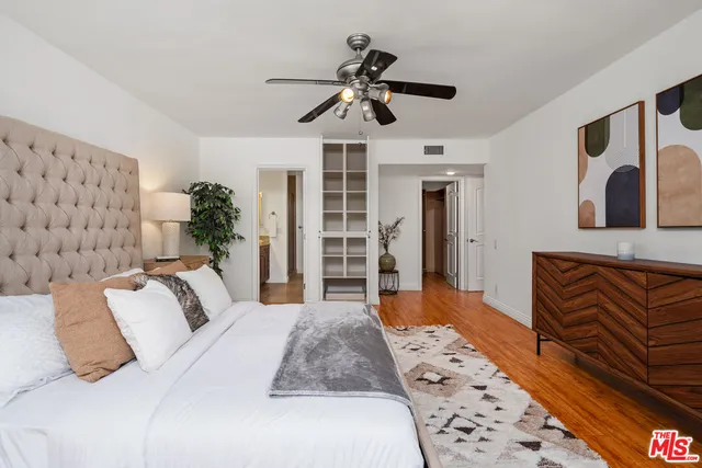 $799,000 | 4915 Tyrone Avenue, Unit 203, Sherman Oaks, CA 91423