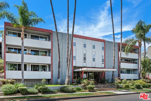 $799,000 | 4915 Tyrone Avenue, Unit 203, Sherman Oaks, CA 91423