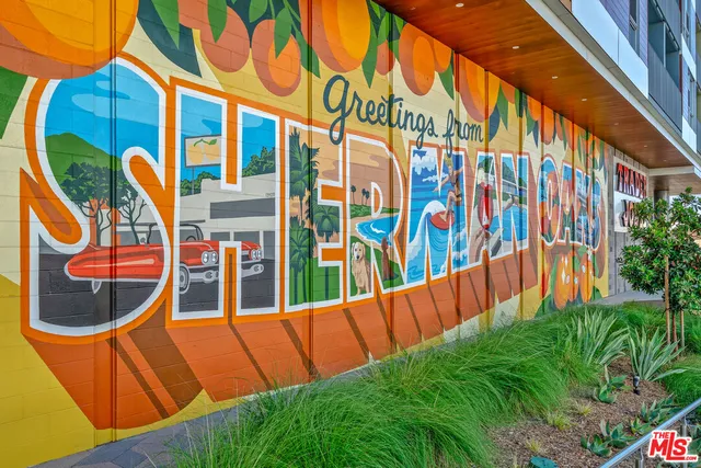 $799,000 | 4915 Tyrone Avenue, Unit 203, Sherman Oaks, CA 91423