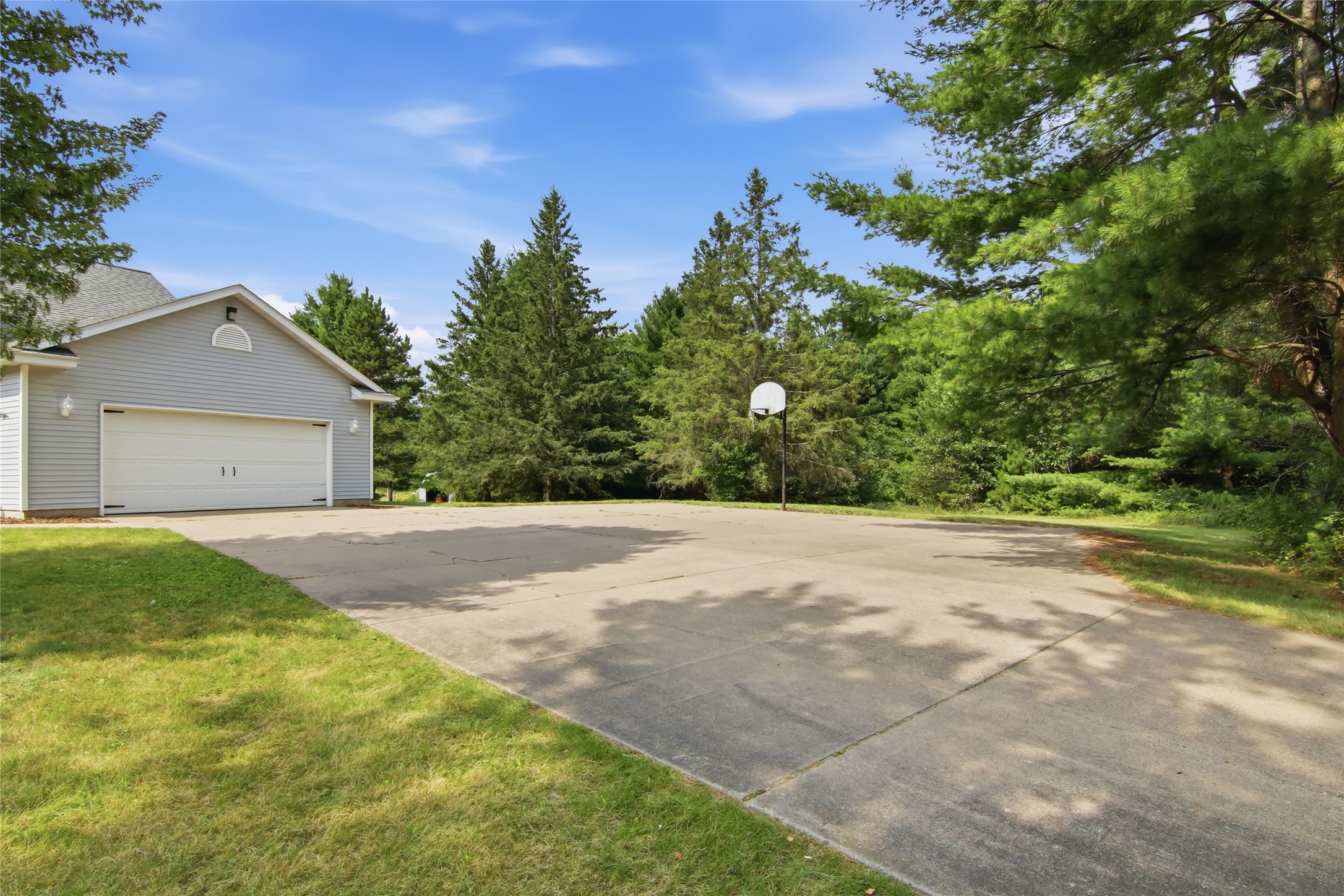 E2090 Cedar Road Eau Claire, WI 54701 - Photo 30 of 41 Gallery Image 30