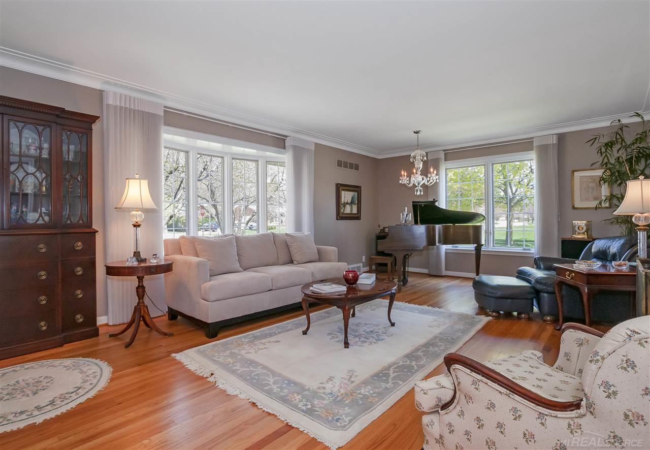 1415 South Renaud Road Grosse Pointe Woods, MI 48236 - Photo 9 of 65