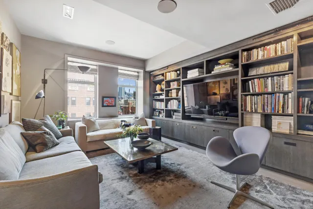 $3,495,000 | 465 West 23rd Street, Unit 19D | Chelsea