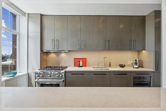 $3,495,000 | 465 West 23rd Street, Unit 19D | Chelsea