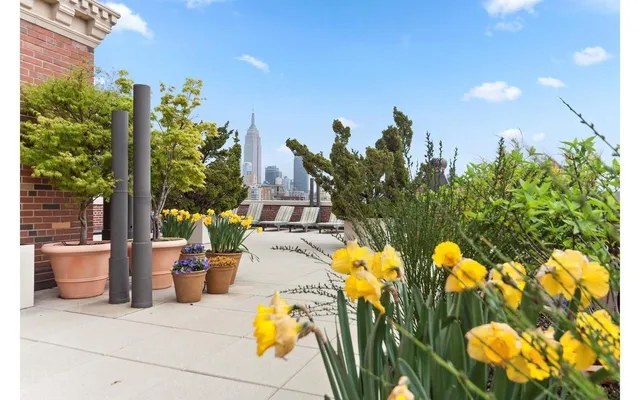 $3,495,000 | 465 West 23rd Street, Unit 19D | Chelsea