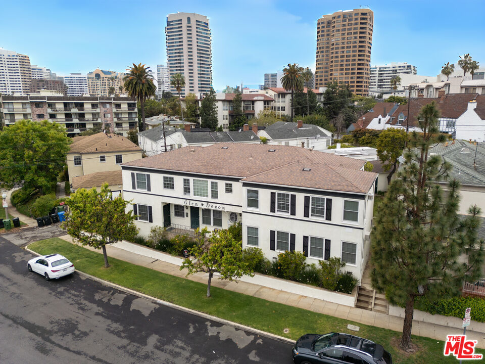 1301 Devon Avenue Los Angeles, CA 90024 - Photo 1 of 10