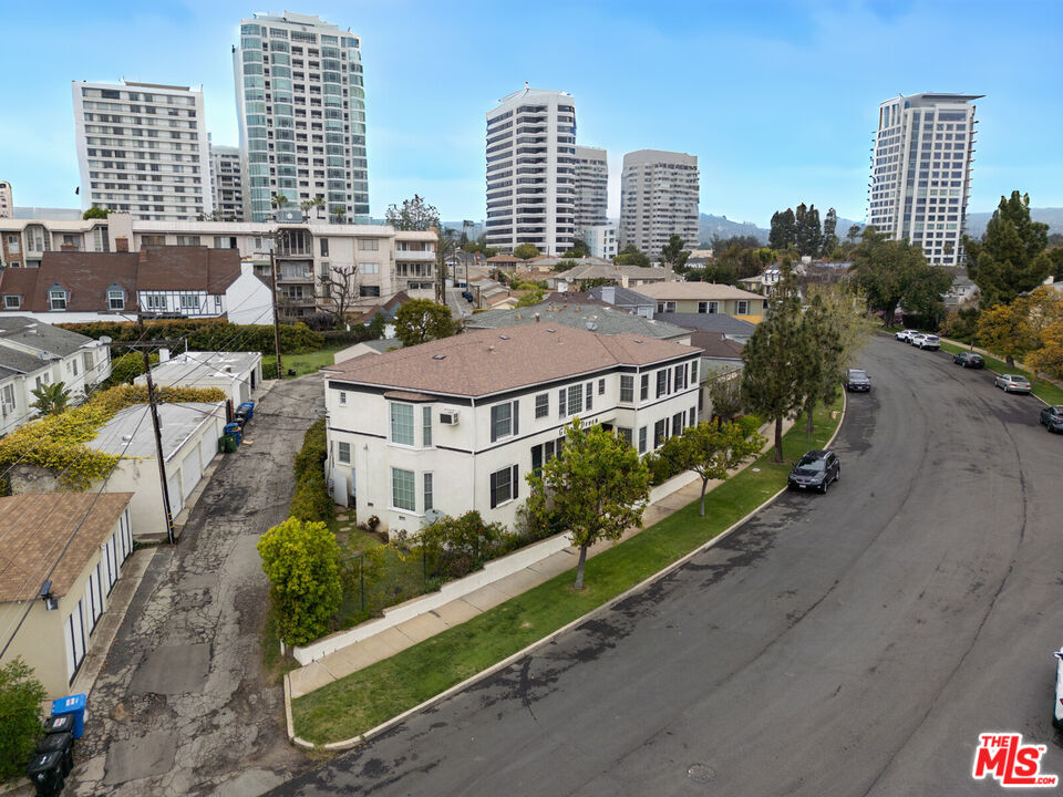 1301 Devon Avenue Los Angeles, CA 90024 - Photo 9 of 10