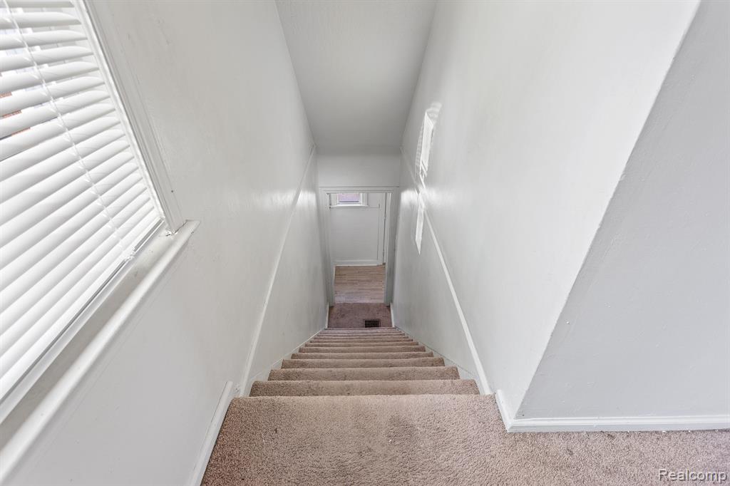 9534 Rutland Street Detroit, MI 48227 - Photo 24 of 31