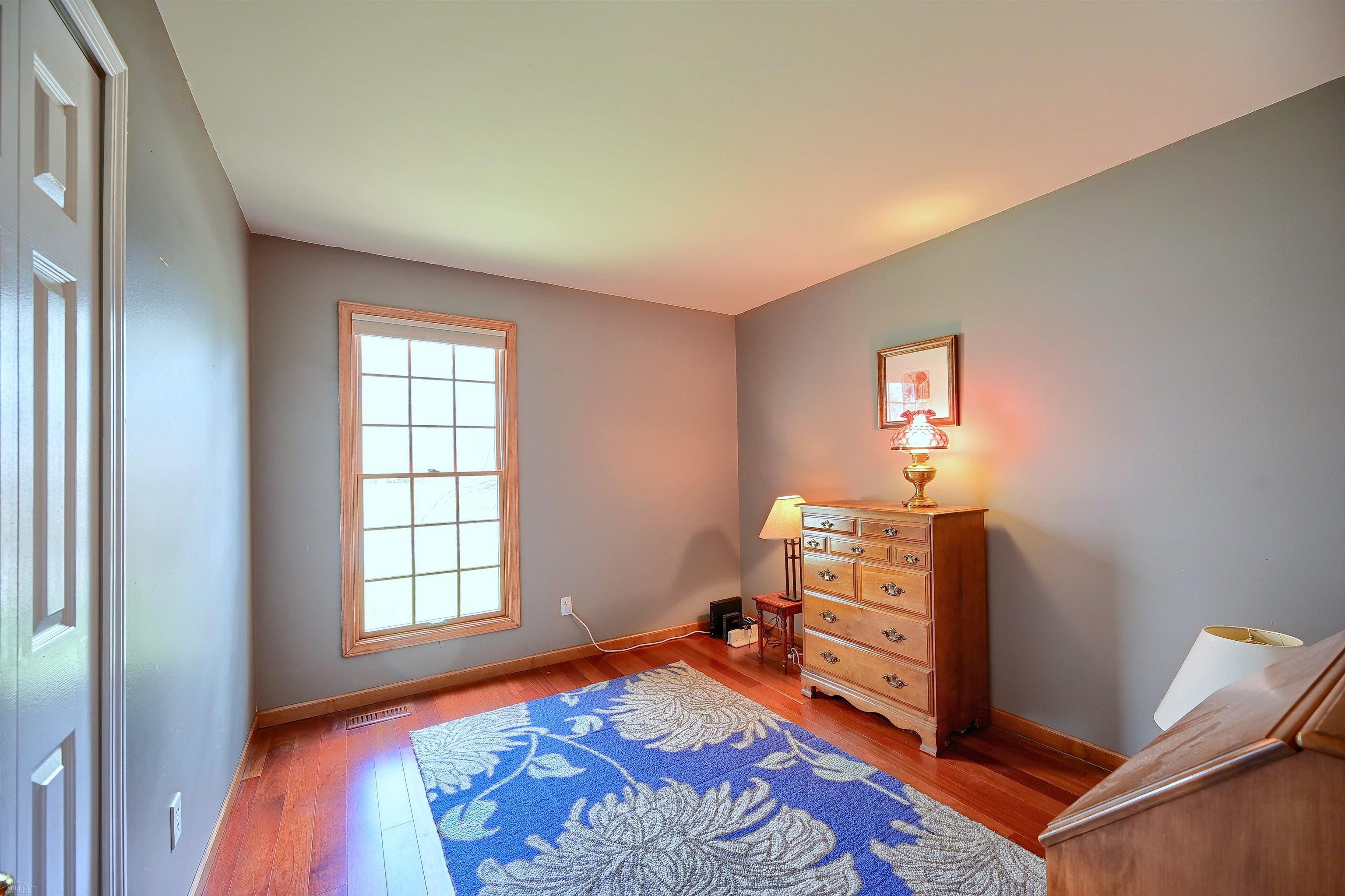 492 Bolinger Street Rochester, MI 48307 - Photo 15 of 24 3rd Bedroom