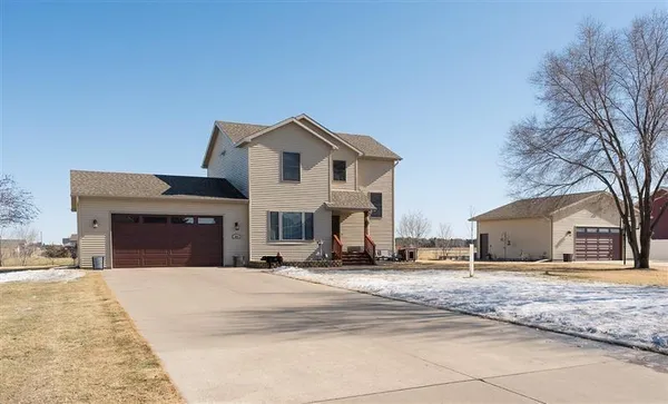 $395,000 | 804 Southwest 11th Avenue, Rice, MN 56367