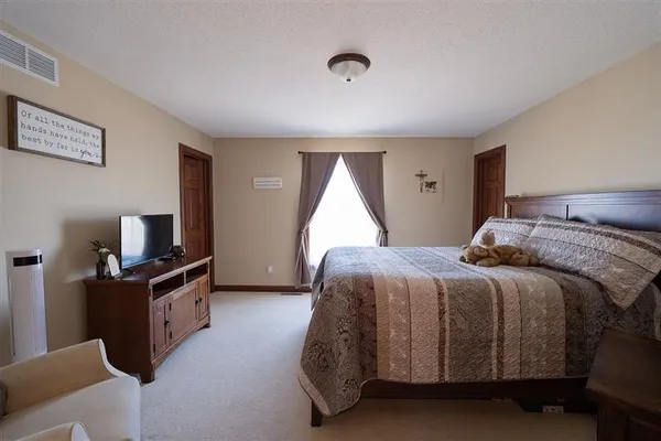 $395,000 | 804 Southwest 11th Avenue, Rice, MN 56367