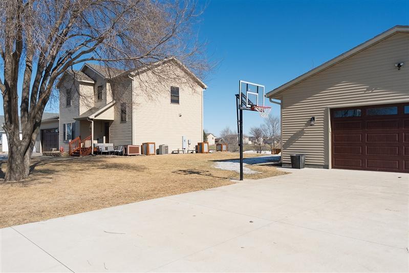 804 Southwest 11th Avenue Rice, MN 56367 - Photo 5 of 31