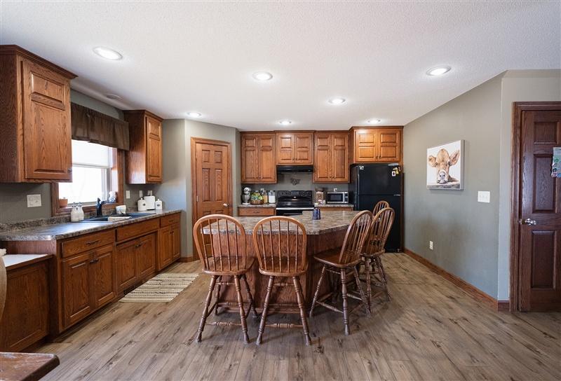 804 Southwest 11th Avenue Rice, MN 56367 - Photo 8 of 31