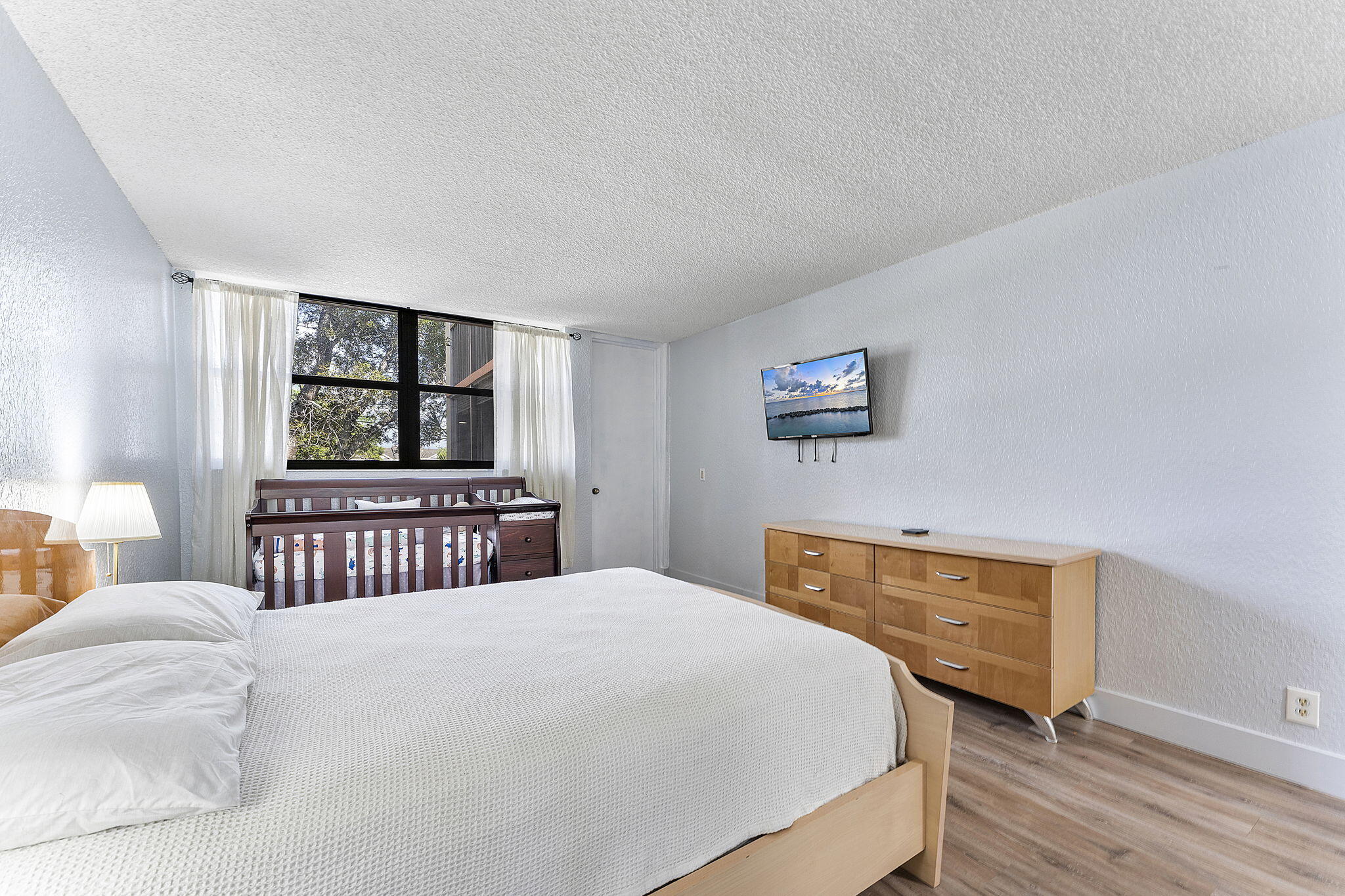 16475 Golf Club Road, Unit 207 Weston, FL 33326 - Photo 13 of 32 Primary Bedroom