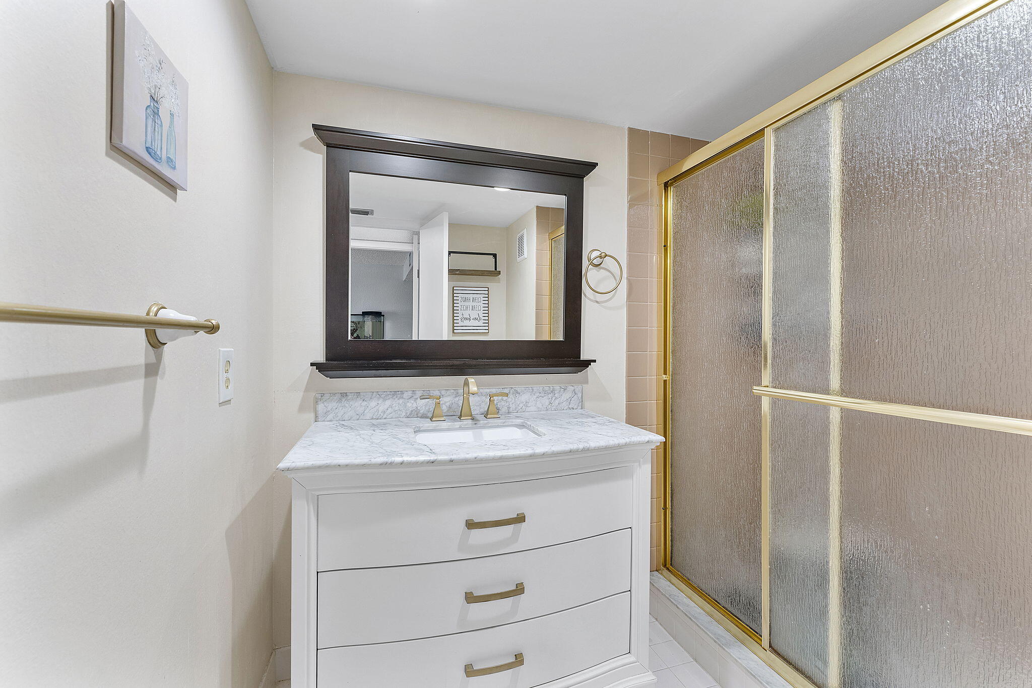 16475 Golf Club Road, Unit 207 Weston, FL 33326 - Photo 18 of 32 2nd Bathroom