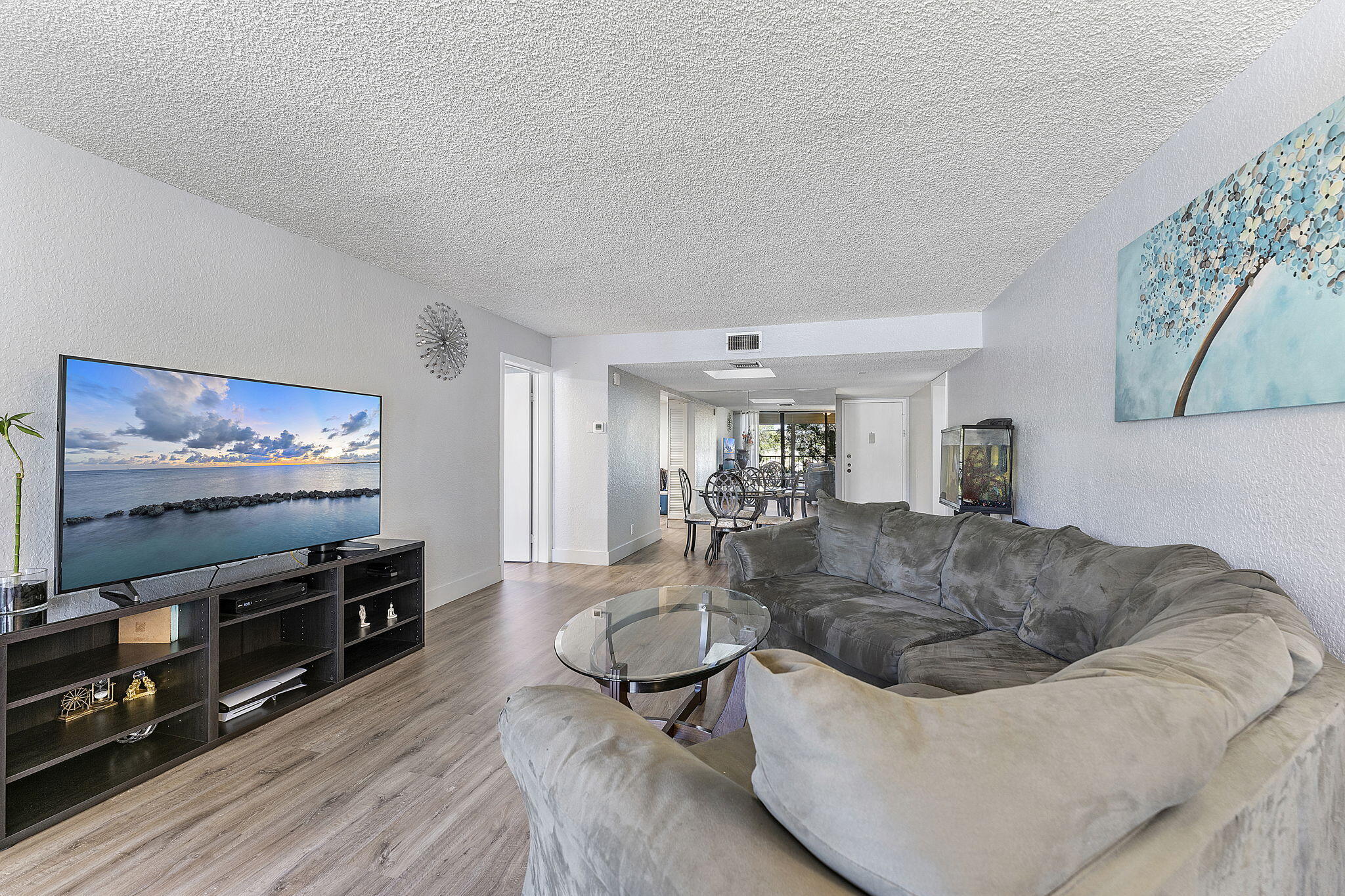 16475 Golf Club Road, Unit 207 Weston, FL 33326 - Photo 31 of 32 Living Room