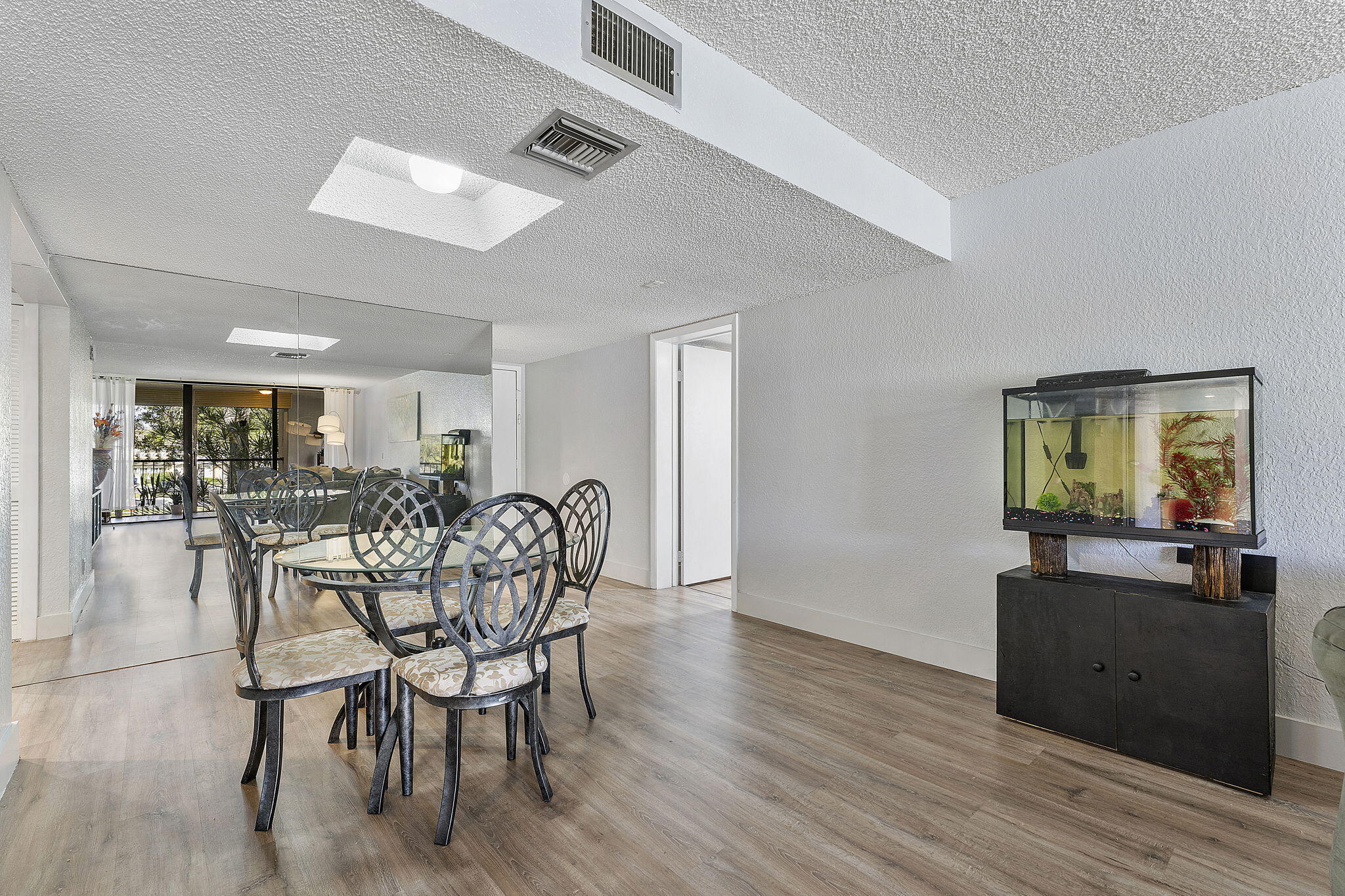 16475 Golf Club Road, Unit 207 Weston, FL 33326 - Photo 5 of 32 Dining Area
