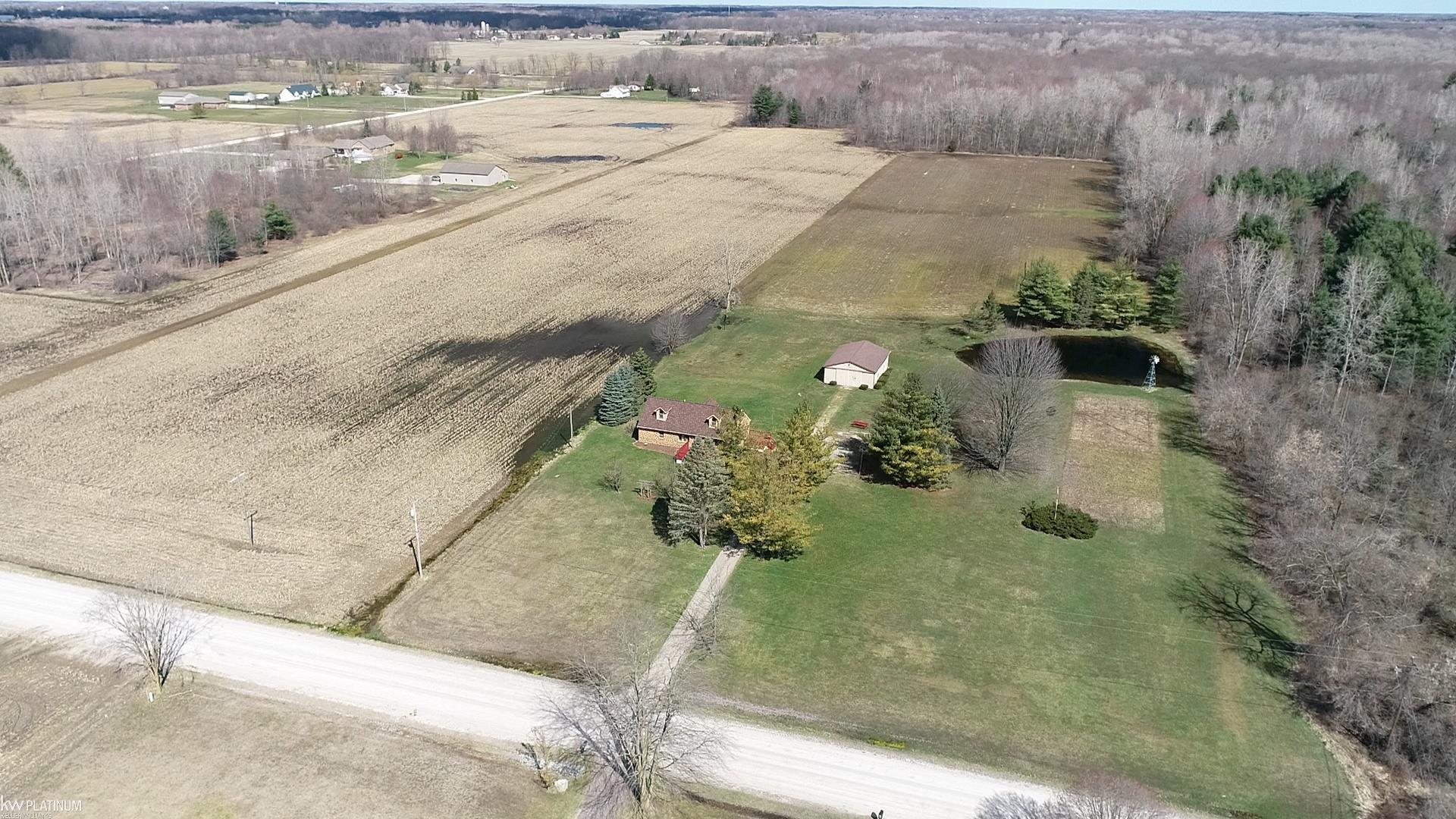 9880 Puttygut Road Casco, MI 48064 - Photo 3 of 64 50138182-7fec5967-2a9d-4eb1-bb9b-c6546d690b08.JPG