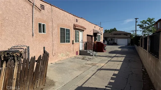 $1,199,000 | 42 West Mountain View Street, Long Beach, CA 90805