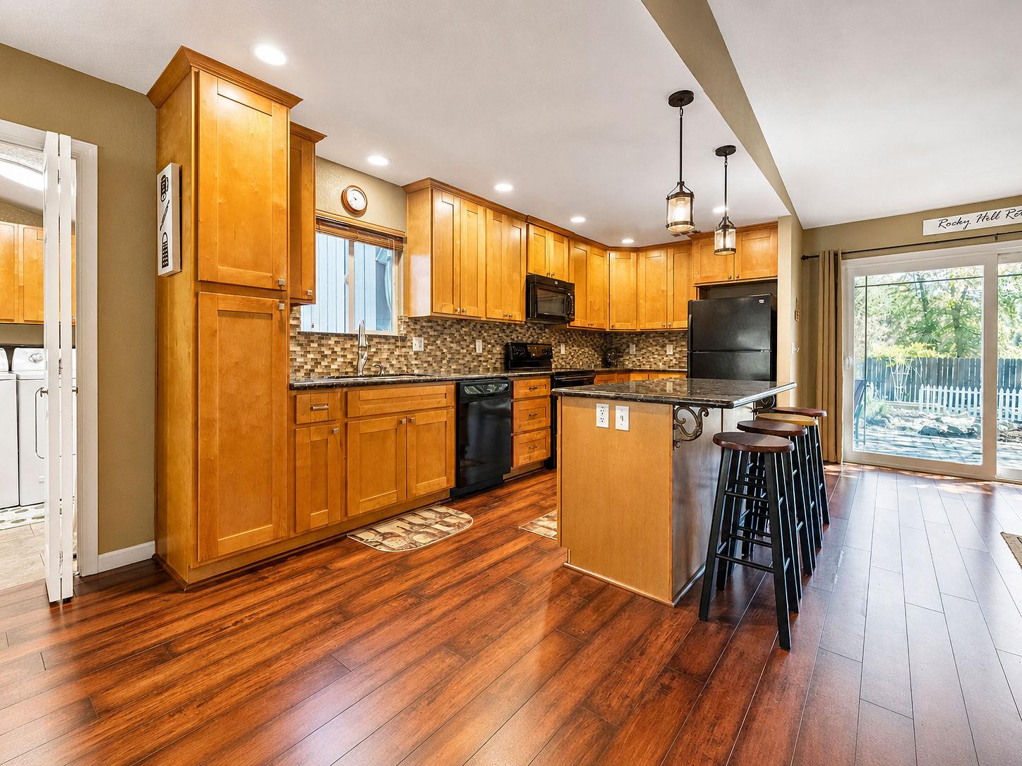 646 Rocky Hill Road Murphys, CA 95247 - Photo 4 of 71