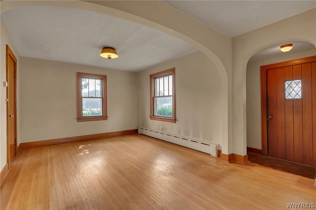 2705 Niagara Road Wheatfield, NY 14304 - Photo 9 of 42 Gallery Image 9