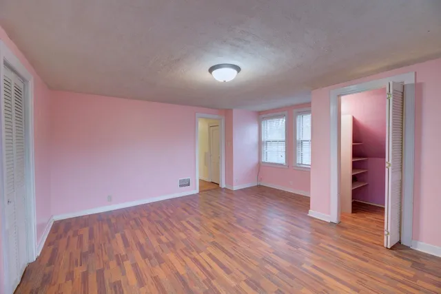 $174,900 | 1113 East 10th Avenue, Winfield, KS 67156