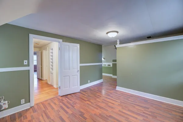 $174,900 | 1113 East 10th Avenue, Winfield, KS 67156