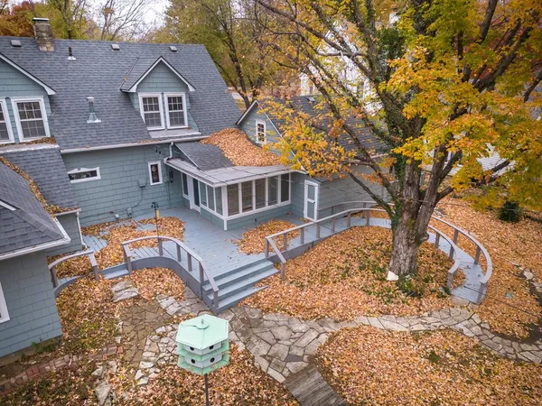 $174,900 | 1113 East 10th Avenue, Winfield, KS 67156