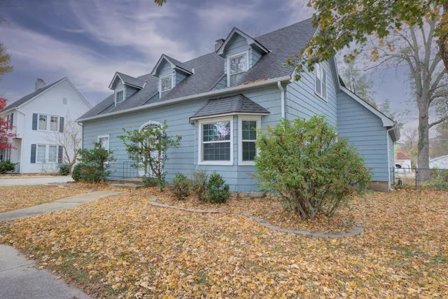 $174,900 | 1113 East 10th Avenue, Winfield, KS 67156