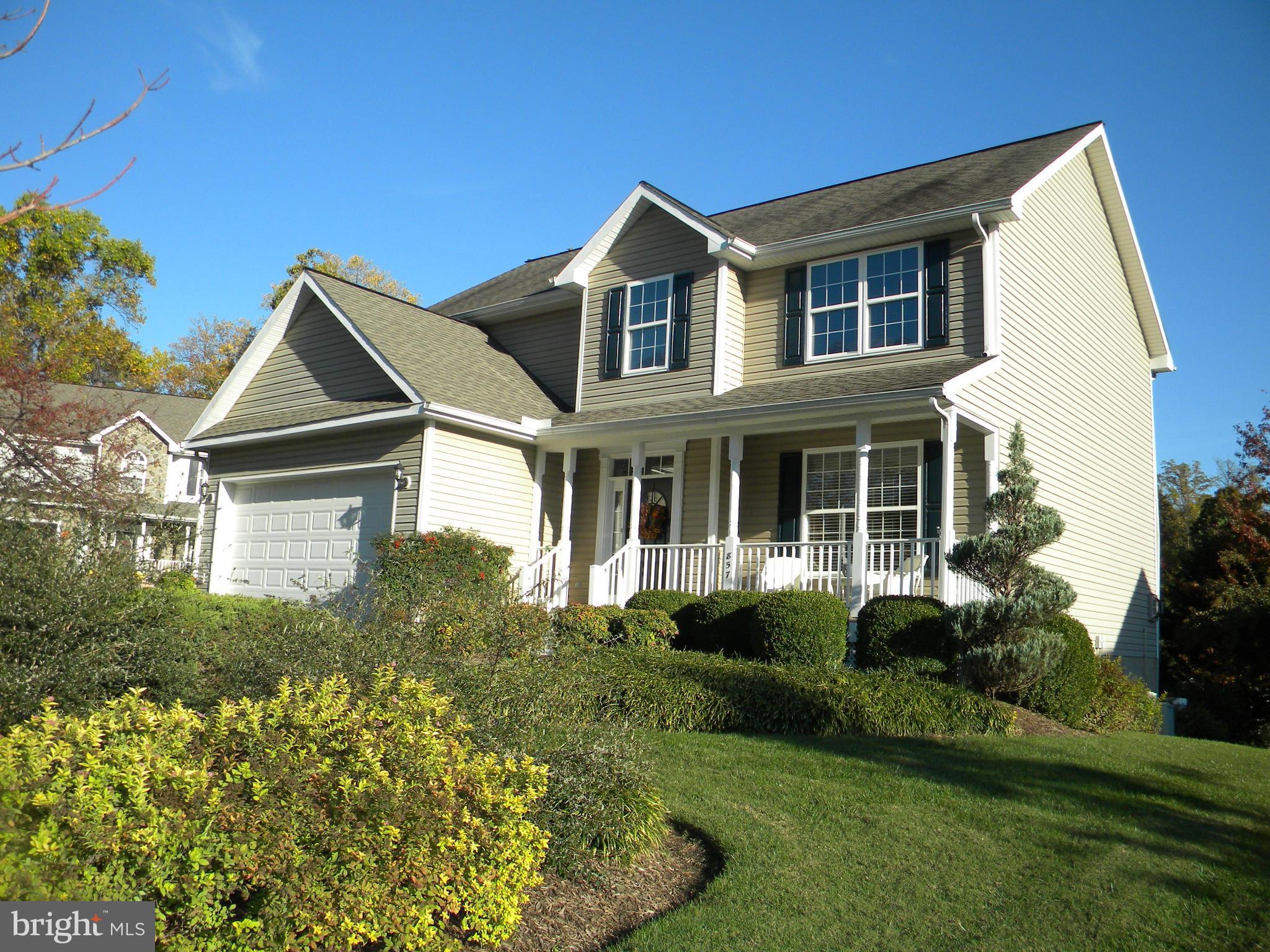 857 Clamshell Court Edgewater, MD 21037 - Photo 1 of 23 Exterior (Front)