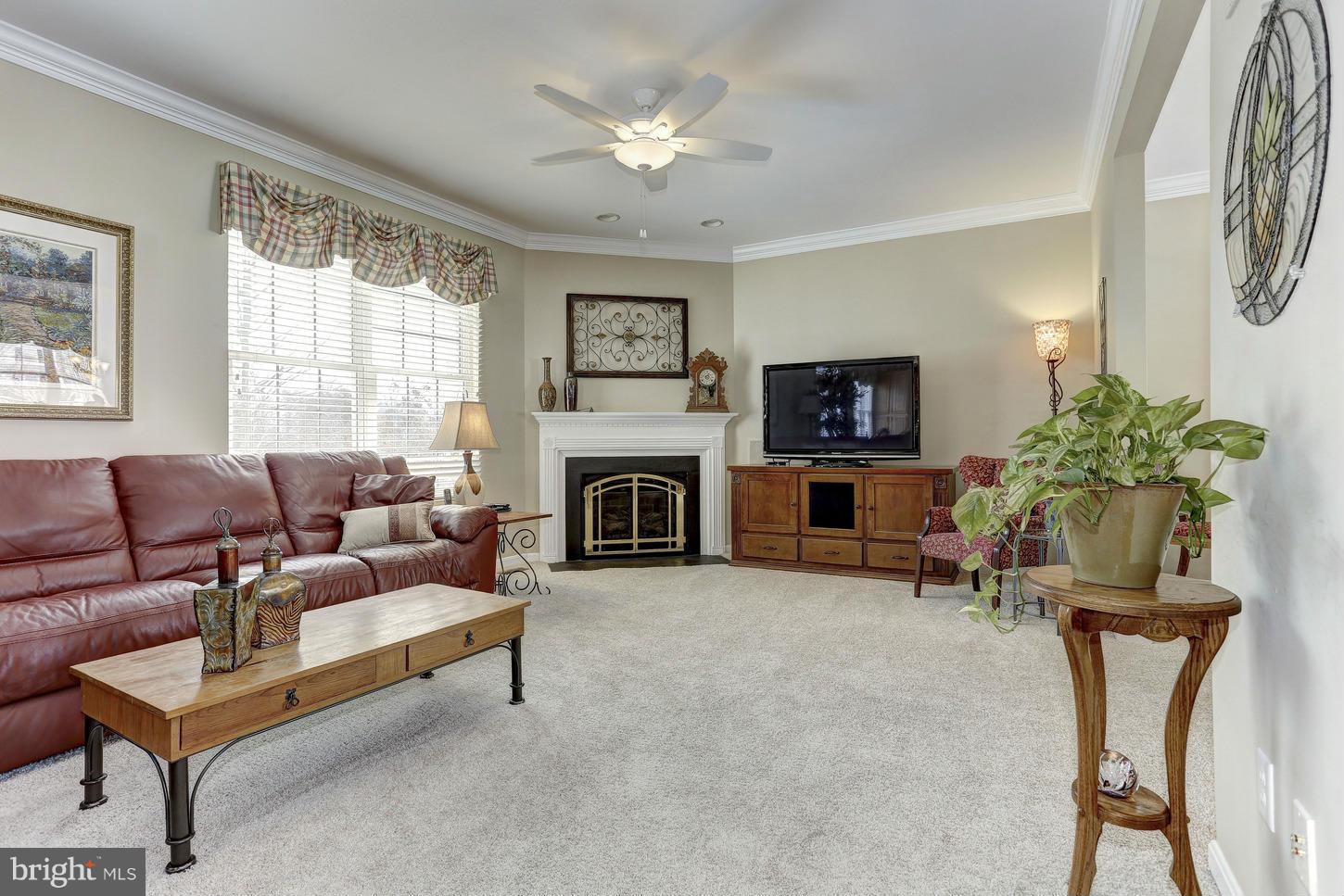 857 Clamshell Court Edgewater, MD 21037 - Photo 9 of 23 Family Room