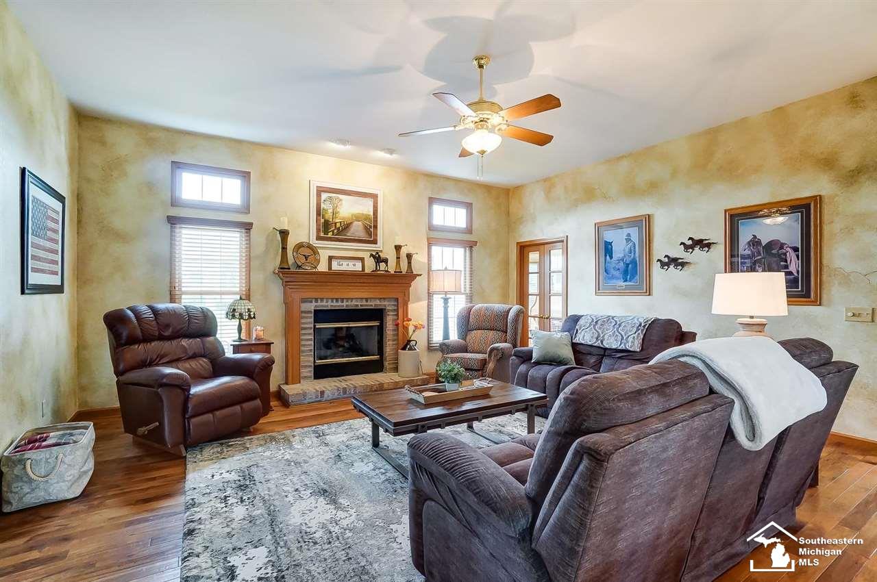 1228 Hubbard Road Monroe, MI 48161 - Photo 15 of 70