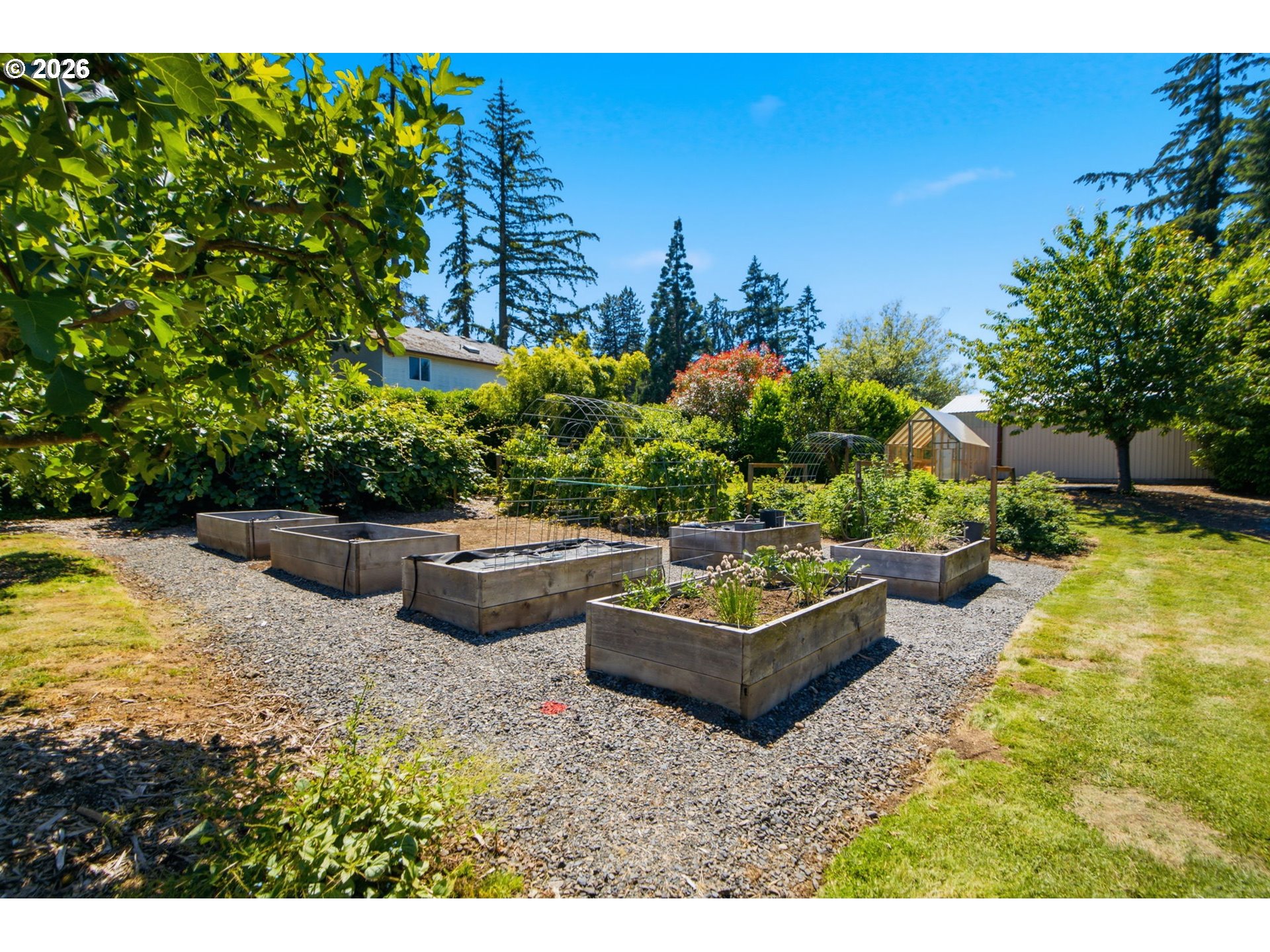 4875 Southeast Hill Road Milwaukie, OR 97267 - Photo 43 of 48