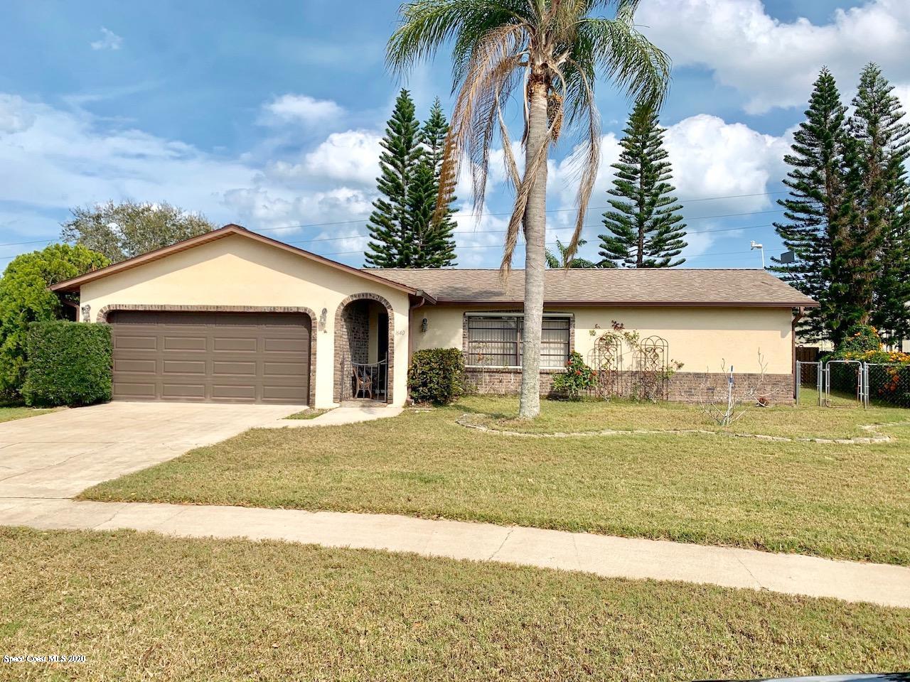 1640 West Shores Road Melbourne, FL 32935 - Photo 1 of 10 Front
