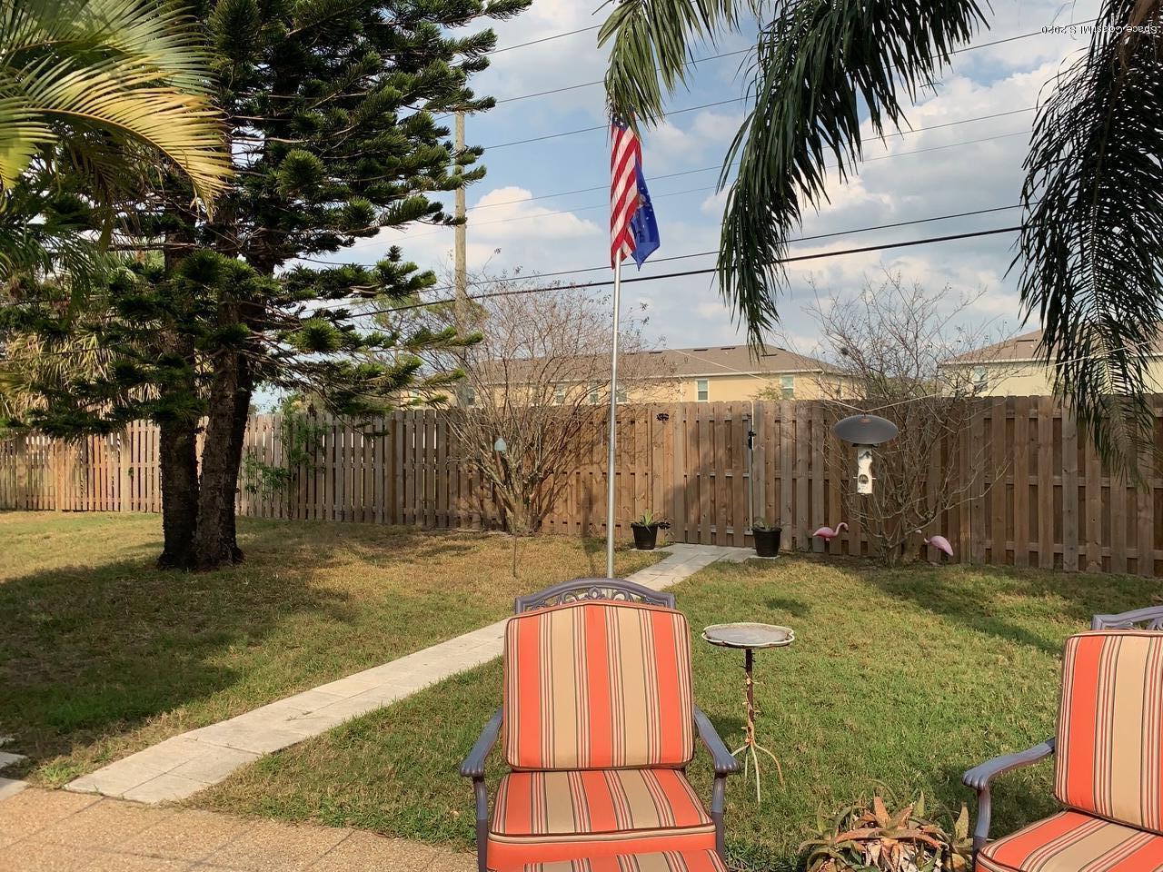1640 West Shores Road Melbourne, FL 32935 - Photo 10 of 10 Butchie American Flag