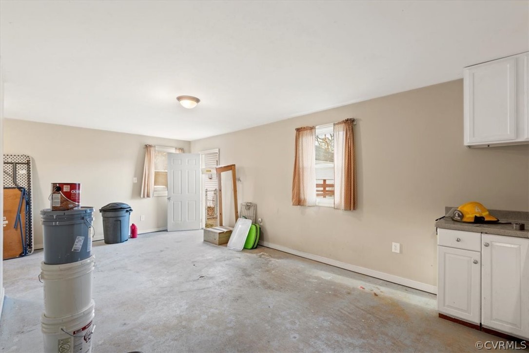 989 Grapevine Road Sandston, VA 23150 - Photo 17 of 26 Gallery Image 17