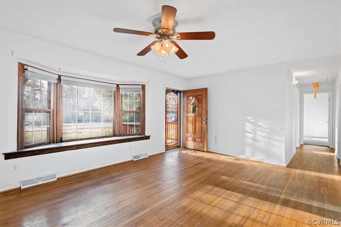 989 Grapevine Road Sandston, VA 23150 - Photo 4 of 26 Gallery Image 4