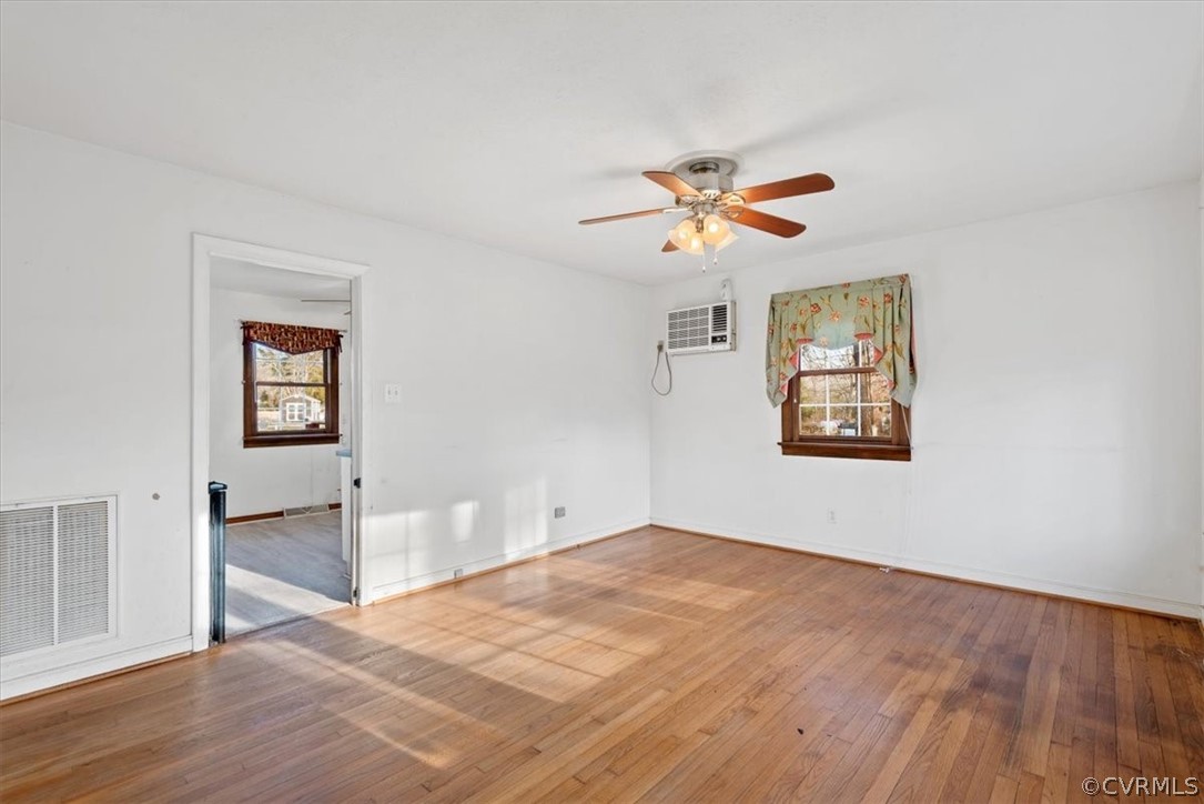 989 Grapevine Road Sandston, VA 23150 - Photo 5 of 26 Gallery Image 5
