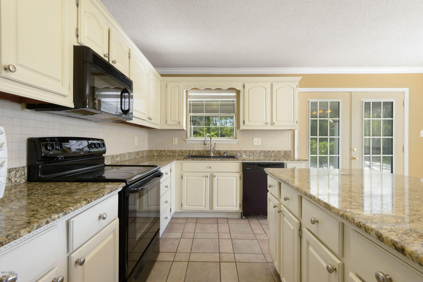 8208 Martin Bluff Road Gautier, MS 39553 - Photo 7 of 16 E8B7C45E-3475-4EDF-AB2A-5EE78F0F7A98