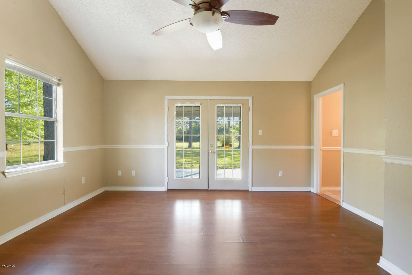 8208 Martin Bluff Road Gautier, MS 39553 - Photo 8 of 16 2ED7B7FA-6B06-443B-842B-A26A60D66169