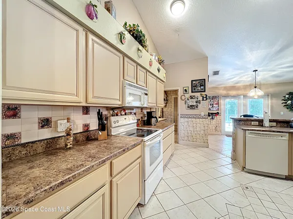 $425,000 | 1110 Glendale Avenue Northwest, Palm Bay, FL 32907