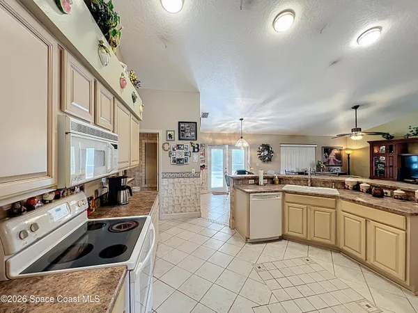 $425,000 | 1110 Glendale Avenue Northwest, Palm Bay, FL 32907