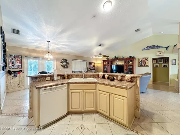 $425,000 | 1110 Glendale Avenue Northwest, Palm Bay, FL 32907