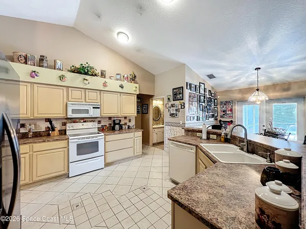 $425,000 | 1110 Glendale Avenue Northwest, Palm Bay, FL 32907