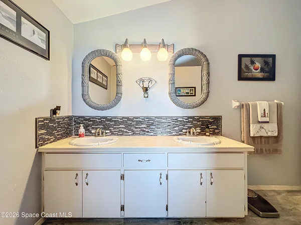 $425,000 | 1110 Glendale Avenue Northwest, Palm Bay, FL 32907