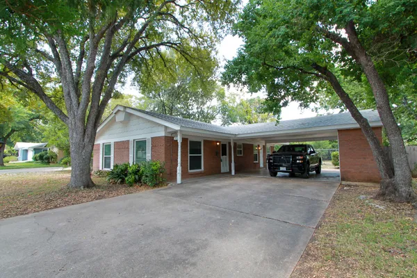 $2,495 | 5712 Fairlane Drive, Austin, TX 78757