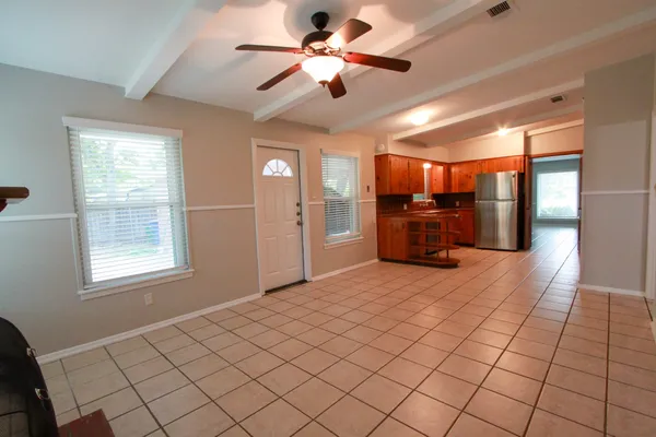 $2,495 | 5712 Fairlane Drive, Austin, TX 78757