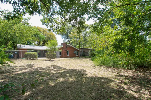 $2,495 | 5712 Fairlane Drive, Austin, TX 78757